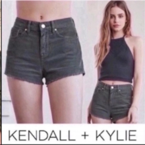 NWT Kendall & Kylie Green Corduroy Short - Picture 3 of 4